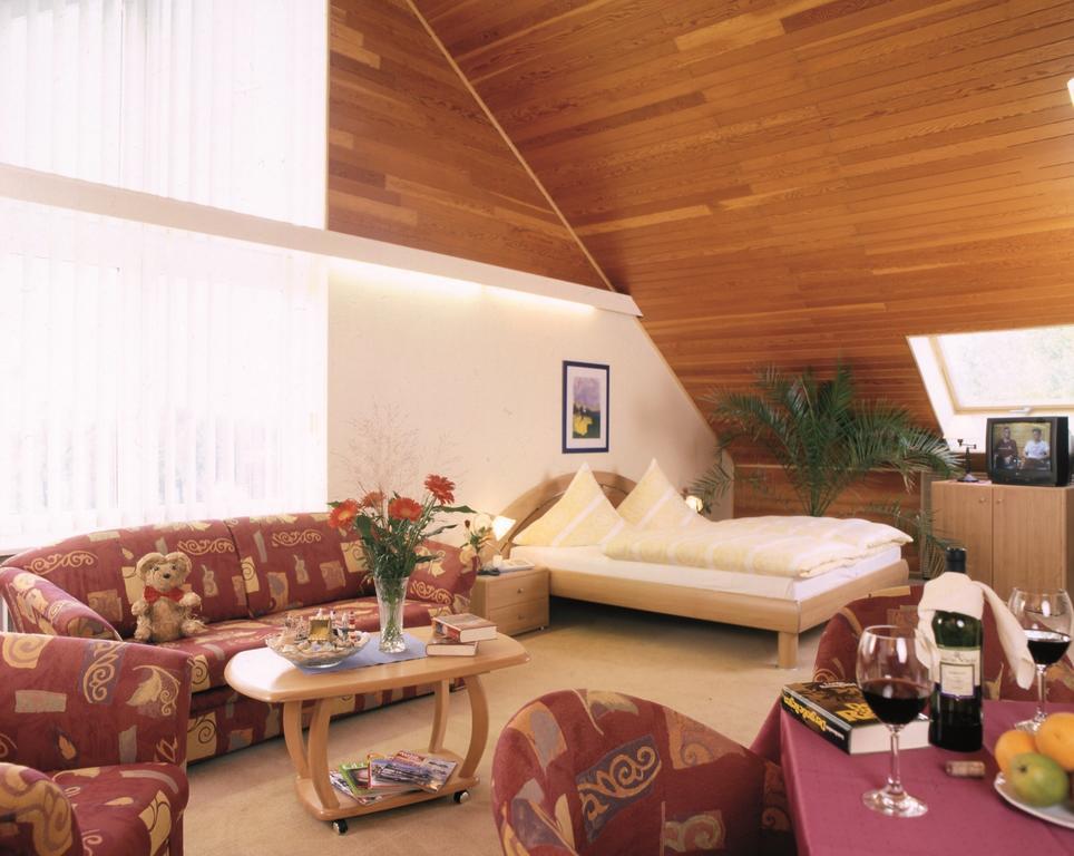 Hotel Hasselbarth Burg auf Fehmarn Phòng bức ảnh