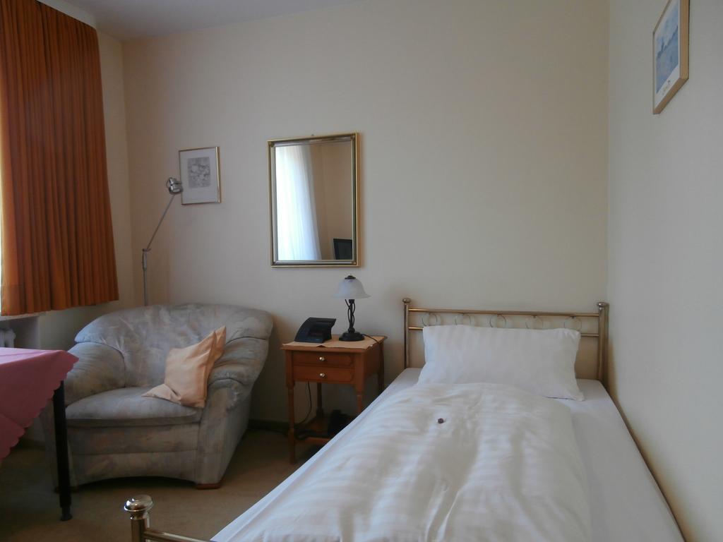 Hotel Hasselbarth Burg auf Fehmarn Phòng bức ảnh
